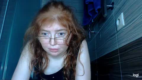 Snapshot of kira_foxy_ chatting on May 21, 2026, 8:54 am Kira online show from May 21, 2026, 8:54 am