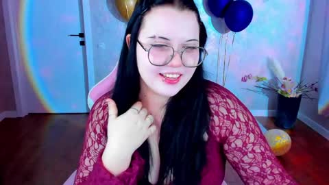 kira online show from April 16, 2026, 1:06 am