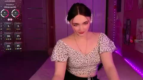 kira_jin online show from June 28, 2026, 7:36 am