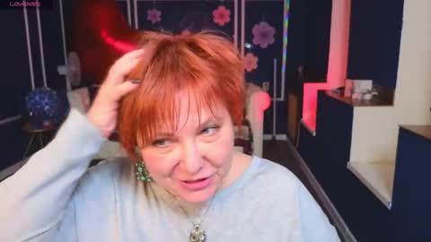 Snapshot of kira_kennet chatting on April 22, 2026, 6:42 pm Kira Kennet online show from April 22, 2026, 6:42 pm
