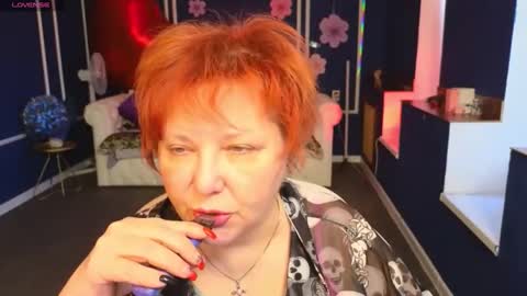 Snapshot of kira_kennet chatting on April 27, 2026, 7:39 am Kira Kennet online show from April 27, 2026, 7:39 am
