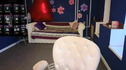 Snapshot of kira_kennet chatting on May 16, 2026, 6:43 am Kira Kennet online show from May 16, 2026, 6:43 am