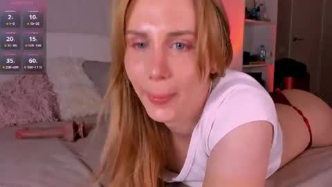Snapshot of kira_sunrise chatting on July 17, 2026, 3:02 am Kira online show from July 17, 2026, 3:02 am