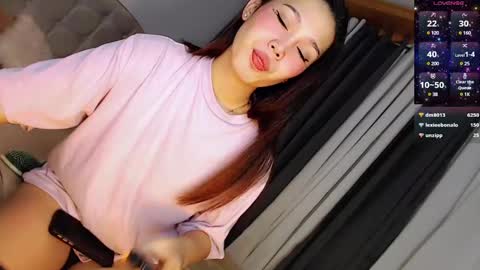 Snapshot of kira_willer chatting on March 12, 2025, 6:51 am KIRA online show from March 12, 2025, 6:51 am