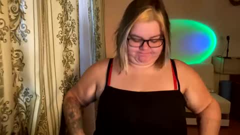 Snapshot of kiracobb chatting on December 4, 2024, 10:35 am Just Kira online show from December 4, 2024, 10:35 am