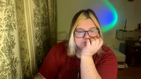 Snapshot of kiracobb chatting on January 19, 2025, 3:10 pm Just Kira online show from January 19, 2025, 3:10 pm