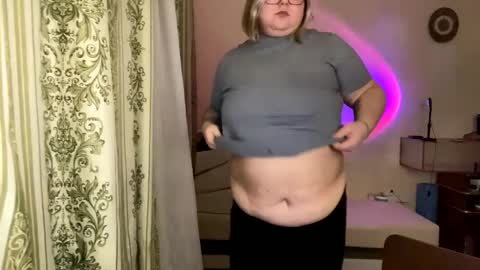 Snapshot of kiracobb chatting on January 24, 2025, 4:49 pm Just Kira online show from January 24, 2025, 4:49 pm