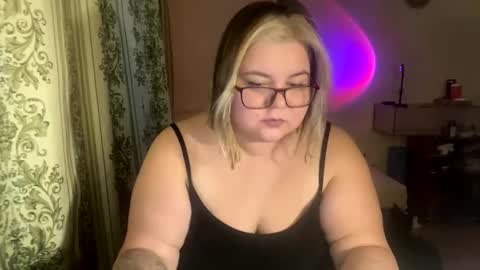 Snapshot of kiracobb chatting on January 25, 2025, 1:30 pm Just Kira online show from January 25, 2025, 1:30 pm