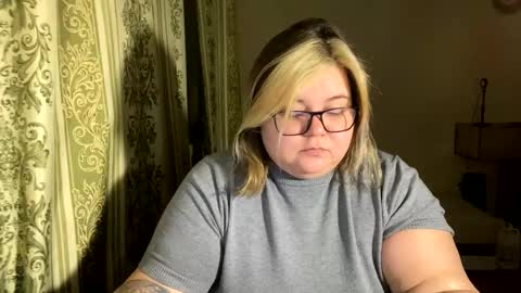 Snapshot of kiracobb chatting on February 22, 2025, 8:42 pm Just Kira online show from February 22, 2025, 8:42 pm