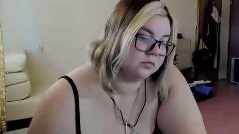 Snapshot of kiracobb chatting on March 6, 2025, 12:41 pm Just Kira online show from March 6, 2025, 12:41 pm