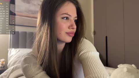 Snapshot of kiramystery chatting on December 19, 2024, 12:45 pm Kira online show from December 19, 2024, 12:45 pm