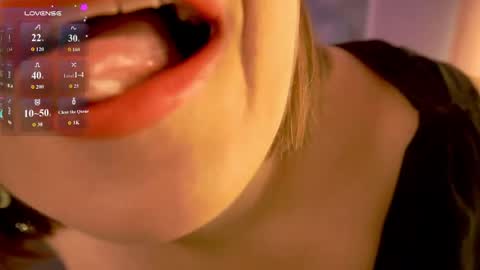 Kira online show from April 9, 2026, 8:53 am