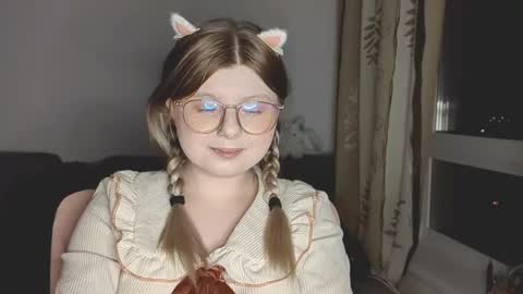 KiraYume online show from May 20, 2026, 8:59 pm
