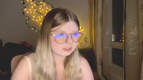 Snapshot of kirayume chatting on July 17, 2026, 9:19 pm KiraYume online show from July 17, 2026, 9:19 pm