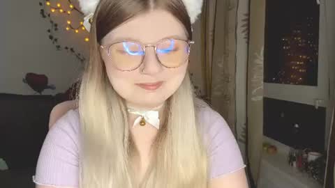 Snapshot of kirayume chatting on August 9, 2026, 10:36 pm KiraYume online show from August 9, 2026, 10:36 pm