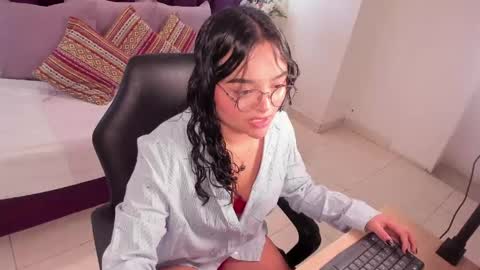 kirdamoon online show from June 4, 2026, 11:49 am