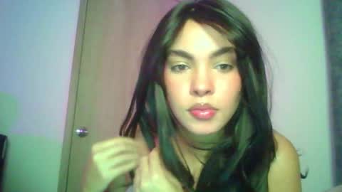 Snapshot of kiri_cute chatting on October 14, 2025, 4:57 am Kiri online show from October 14, 2025, 4:57 am