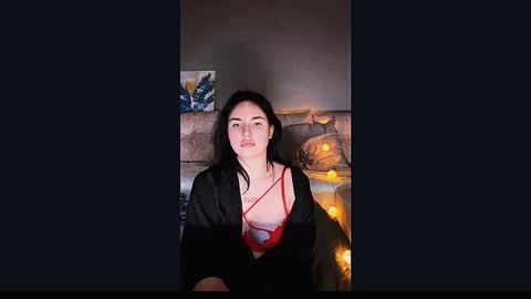 Kira online show from October 16, 2025, 6:42 pm