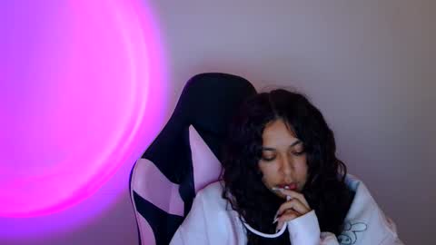 Snapshot of kiss_ameliaa chatting on October 16, 2025, 9:21 am kiss_ameliaa online show from October 16, 2025, 9:21 am