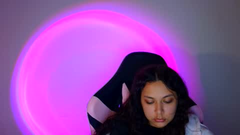 Snapshot of kiss_ameliaa chatting on October 17, 2025, 7:33 am kiss_ameliaa online show from October 17, 2025, 7:33 am