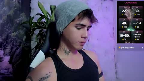 kiss_whitee online show from February 14, 2026, 8:33 am