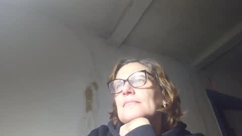 kissandvibe online show from March 9, 2026, 8:13 pm