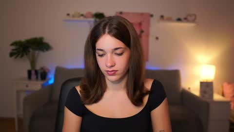 Snapshot of kissiecat chatting on October 21, 2025, 1:12 pm Sisi online show from October 21, 2025, 1:12 pm