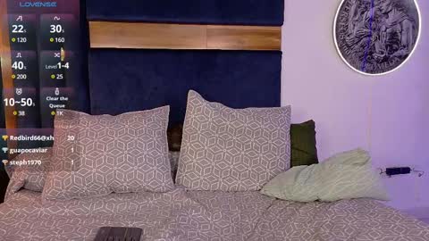 Kissing Company online show from March 7, 2025, 8:45 am