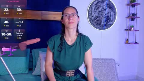 Kissing Company online show from November 26, 2025, 4:13 am