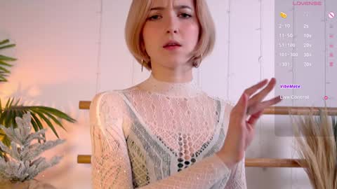 Kate  online show from December 10, 2024, 5:22 pm