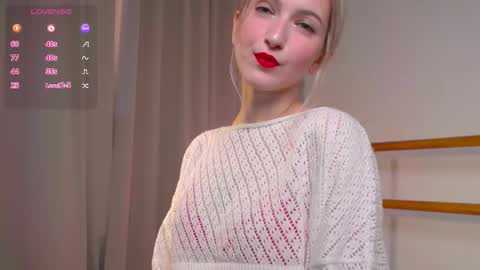 Kate  online show from September 23, 2025, 2:09 pm