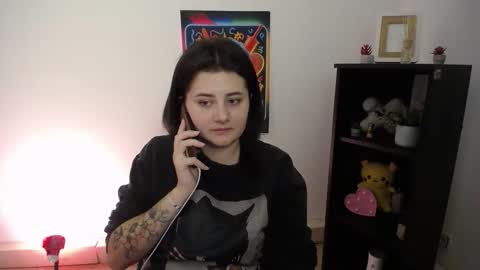 kissleoxx online show from October 8, 2025, 2:36 pm