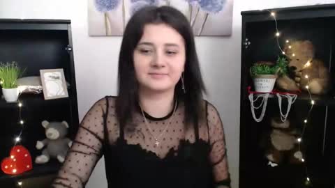 kissleoxx online show from February 14, 2026, 2:14 pm