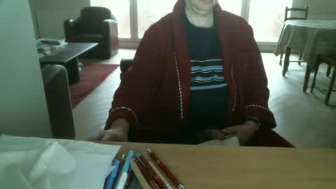 Snapshot of kisslog1 chatting on December 7, 2024, 8:44 am kisslog1 online show from December 7, 2024, 8:44 am