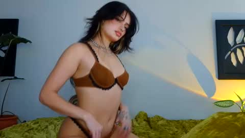 Snapshot of kissmerosy chatting on March 2, 2025, 6:51 pm Rose online show from March 2, 2025, 6:51 pm