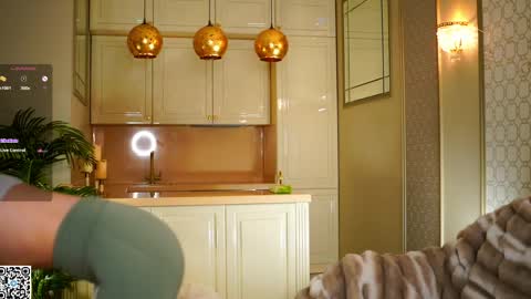 Jane online show from April 15, 2026, 5:20 pm