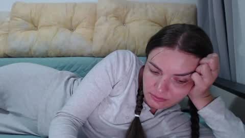 Snapshot of kitcatheaven4u chatting on July 13, 2026, 7:49 pm Im Amaia Everyone Merry Christmas online show from July 13, 2026, 7:49 pm