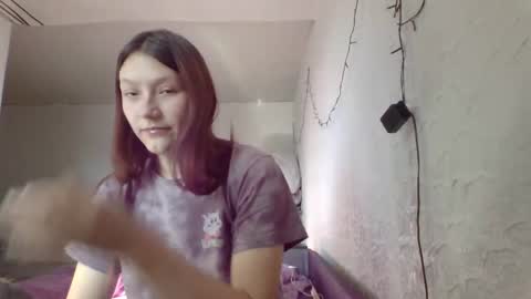 kiti_kitiss online show from February 9, 2026, 11:58 am