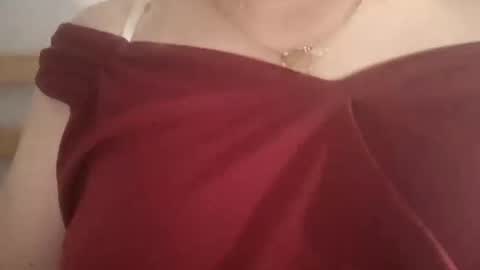 kitsuneniki online show from March 25, 2026, 6:03 pm