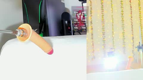 Snapshot of kitty__rosse__ chatting on March 29, 2026, 10:04 am Kitty online show from March 29, 2026, 10:04 am
