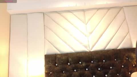 kitty_ass__ online show from October 7, 2025, 4:15 pm