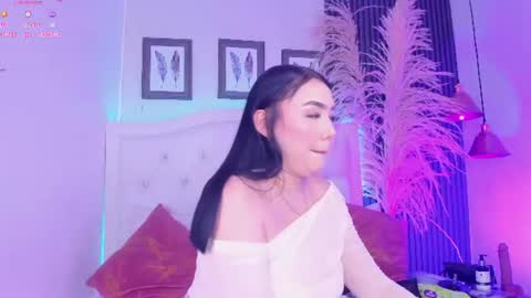 Snapshot of kitty_blueee chatting on June 14, 2026, 3:19 am kitty online show from June 14, 2026, 3:19 am