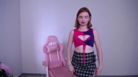 Snapshot of kitty_boy246 chatting on October 7, 2025, 1:08 pm Andrew online show from October 7, 2025, 1:08 pm