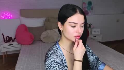 kitty_cut1ee_ online show from March 26, 2026, 7:58 am