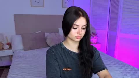 Snapshot of kitty_cut1ee_ chatting on July 12, 2026, 6:37 am kitty_cut1ee_ online show from July 12, 2026, 6:37 am
