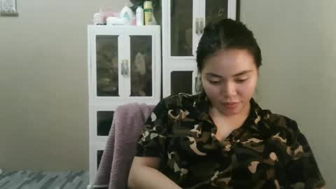 Snapshot of kitty_fussy chatting on October 14, 2025, 3:46 pm kitty_fussy online show from October 14, 2025, 3:46 pm