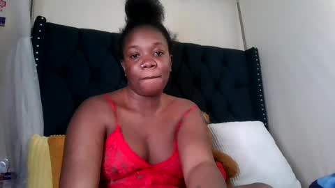 kitty_kerry online show from July 11, 2026, 1:03 pm