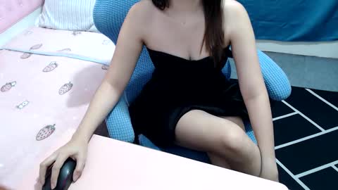 Kate online show from March 23, 2026, 1:04 pm