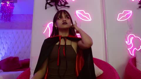 KITTY online show from October 5, 2025, 1:09 pm