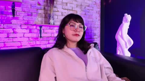 Kitty online show from February 20, 2026, 8:05 am